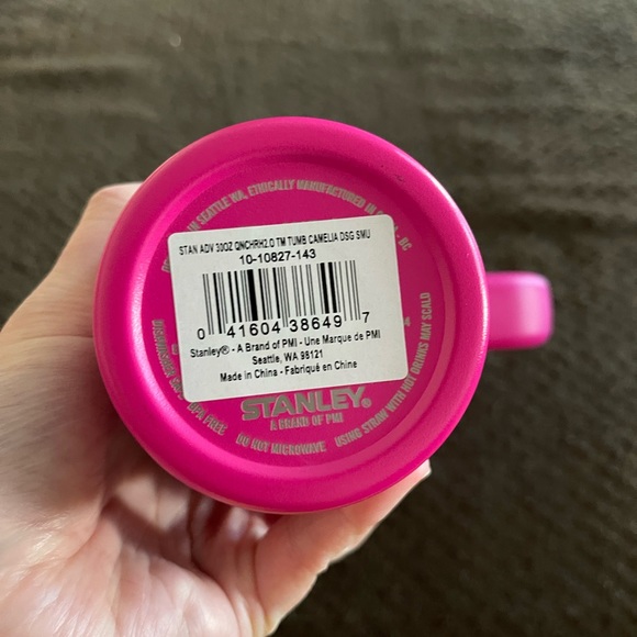 Hot pink/camelia Stanley tumbler - Picture 2 of 3